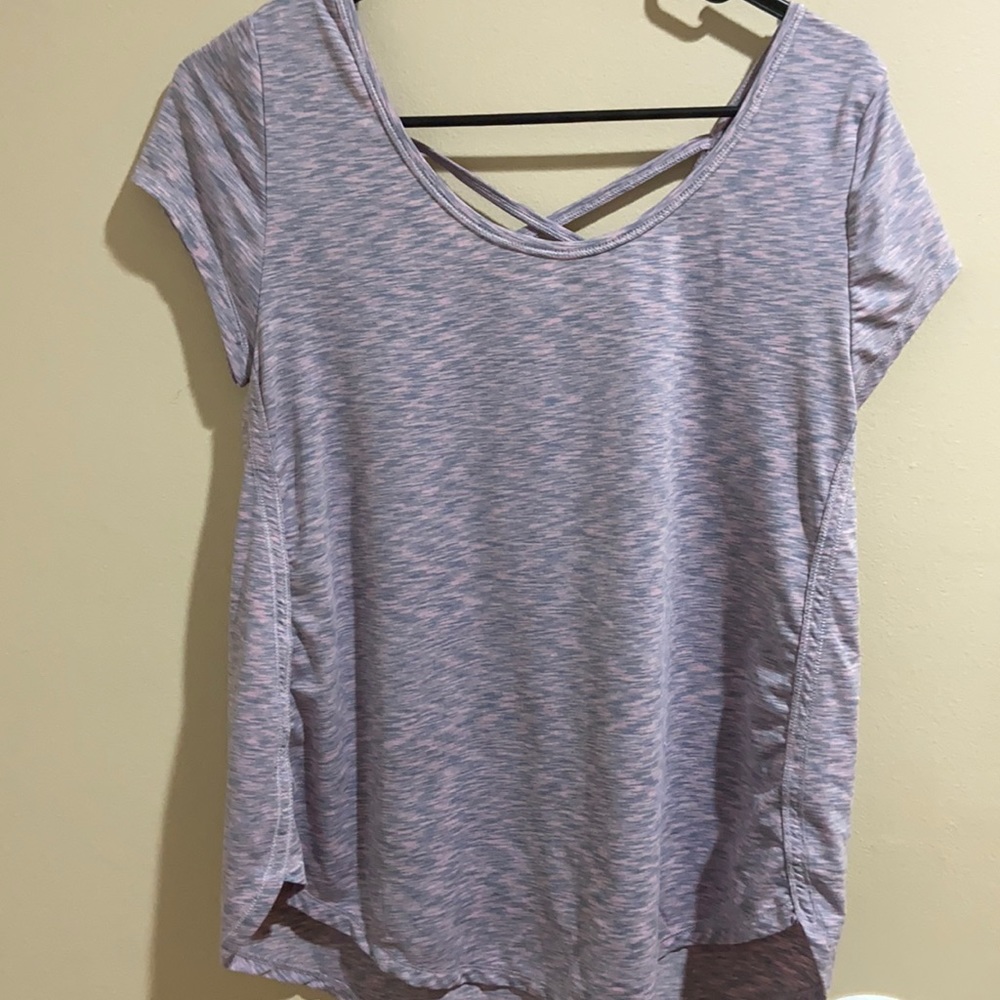 Tee shirt